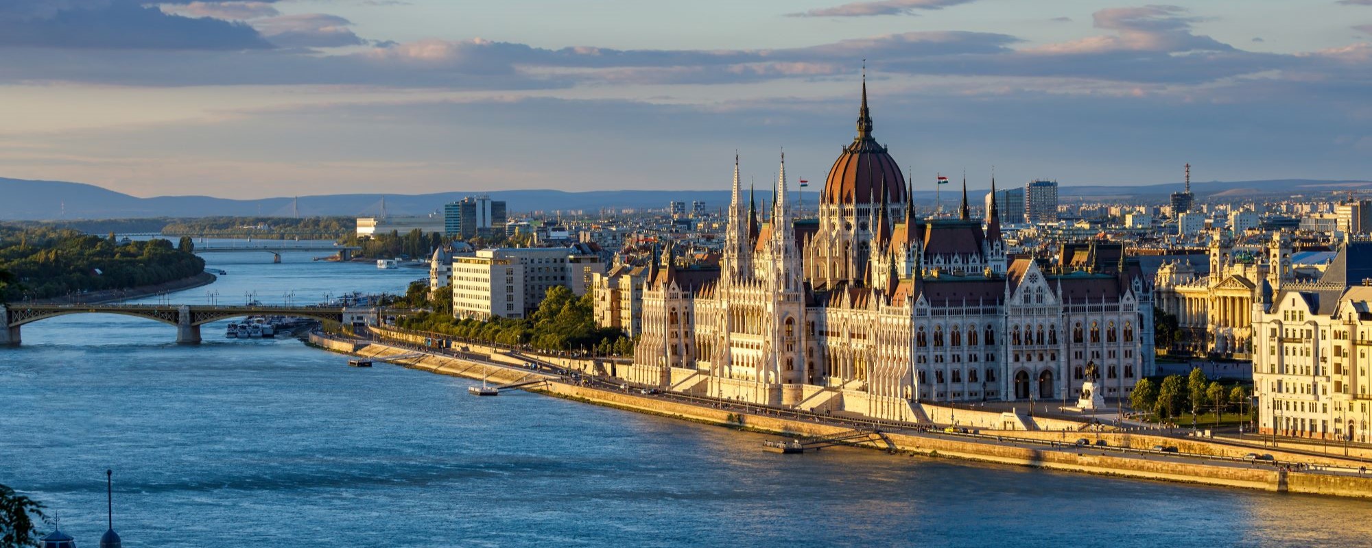 Ungarn - Donau - Budapest - Parlament