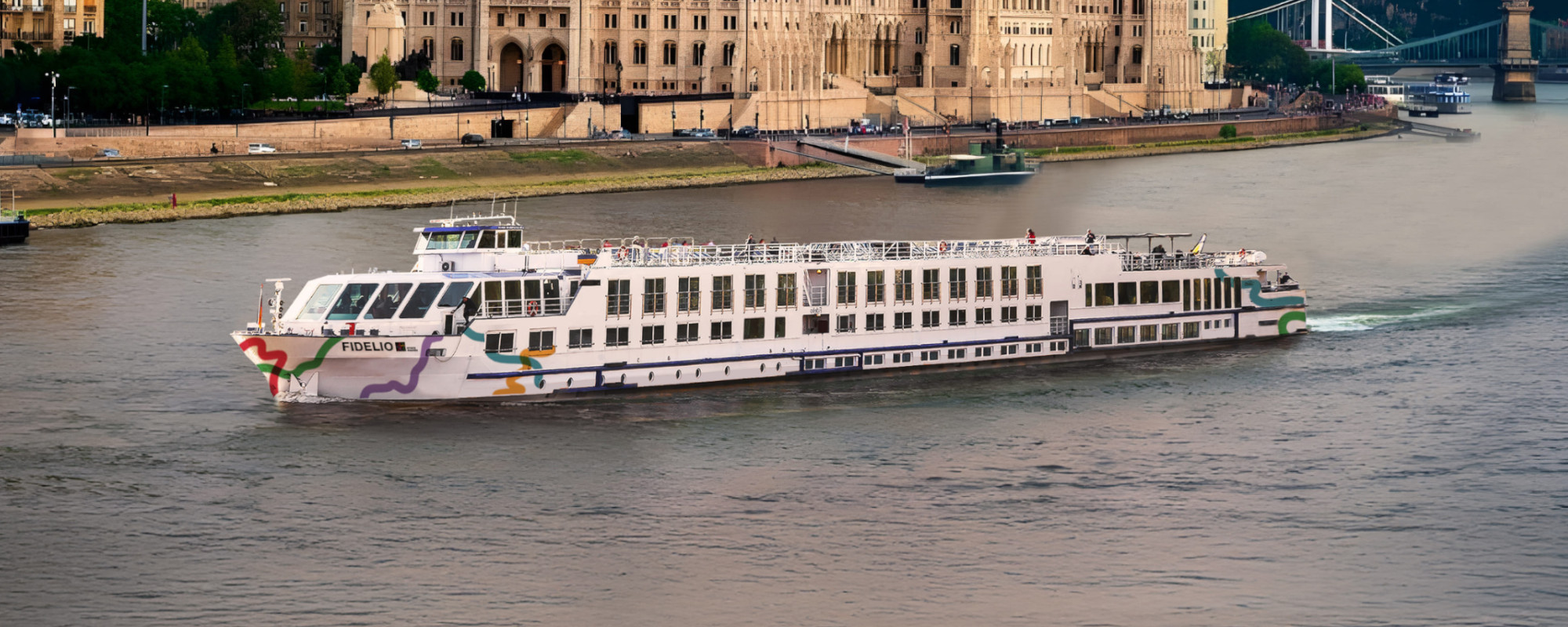 MS Fidelio - Ausblick auf Schiff auf Fluss